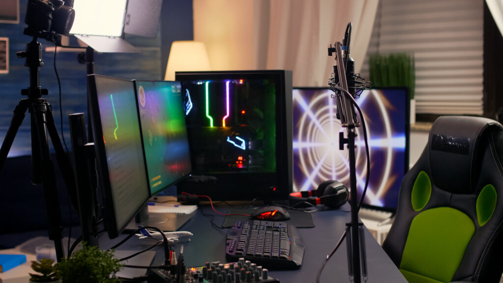 slide-view-of-streaming-home-studio-2026-03-19-02-02-36-utc